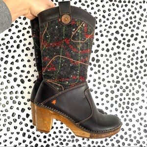 The Art Company leather embroidered stitched wool heeled boots brown